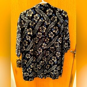Tommy Bahama Hawaiian style shirt